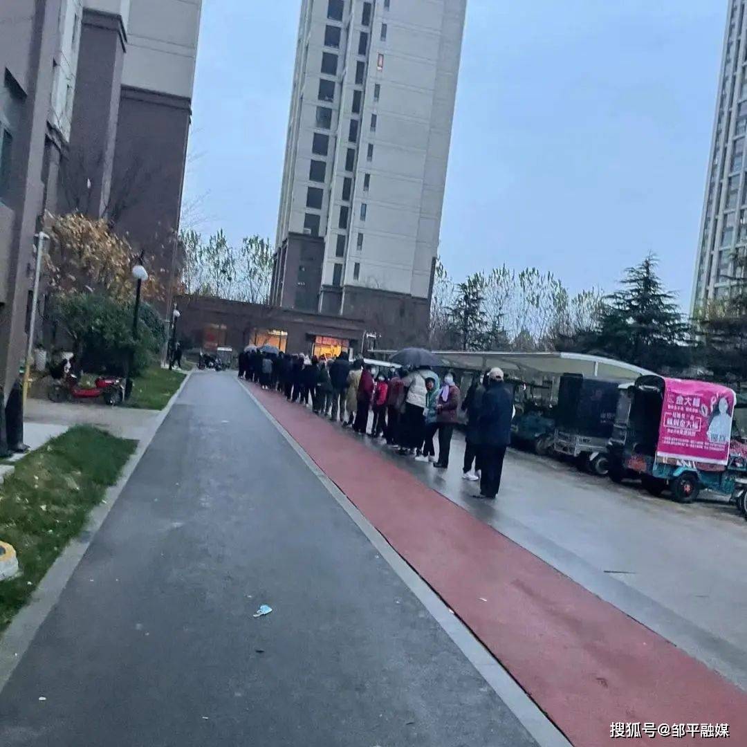 九游体育-关于深圳男篮迎社区盾关键赛，关键时刻豪取连胜，赛场秩序良好，医务组通报恢复的信息