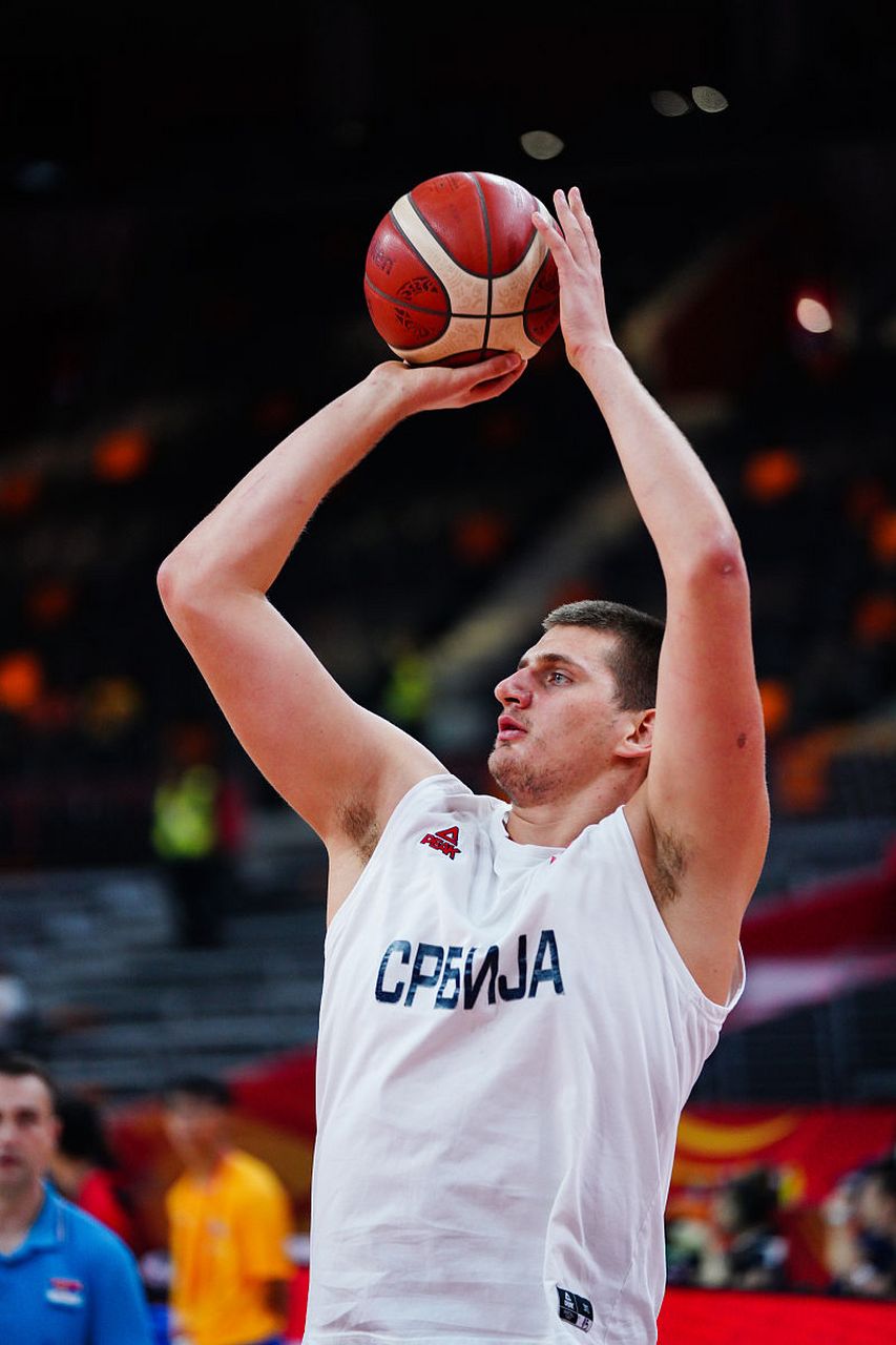 九游体育下载-包含清晨体能课后，皇家马德里门线救险备战NBA常规赛，压力陡增，年轻球员得到机会的词条