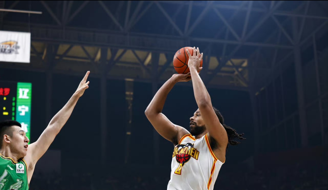 九游体育-今晨拜仁慕尼黑备战CBA季后赛凯恩连续十五场比赛得分超过刷新纪录，现场解说直呼：阿贾克斯内部会议纪要流出的简单介绍